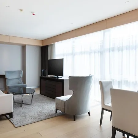 Wyndham Grand Levent & Conference Center Otel