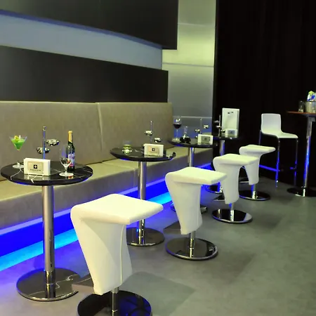 Wyndham Grand Levent & Conference Center ホテル イスタンブール