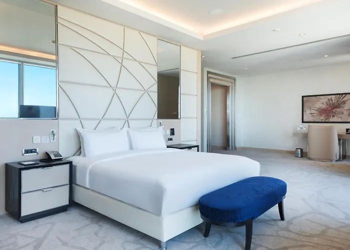 فندق ويندهام جراند إسطنبول ليفينت 5*