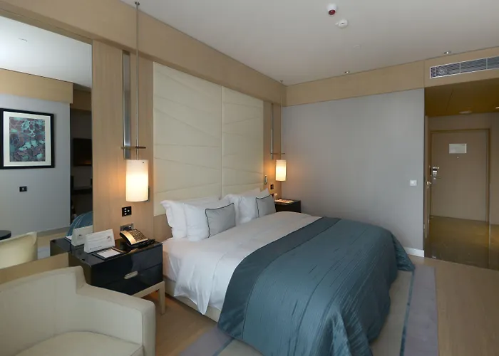 فندق ويندهام جراند إسطنبول ليفينت 5*