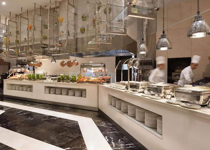 ويندهام جراند إسطنبول ليفينت فندق 5*