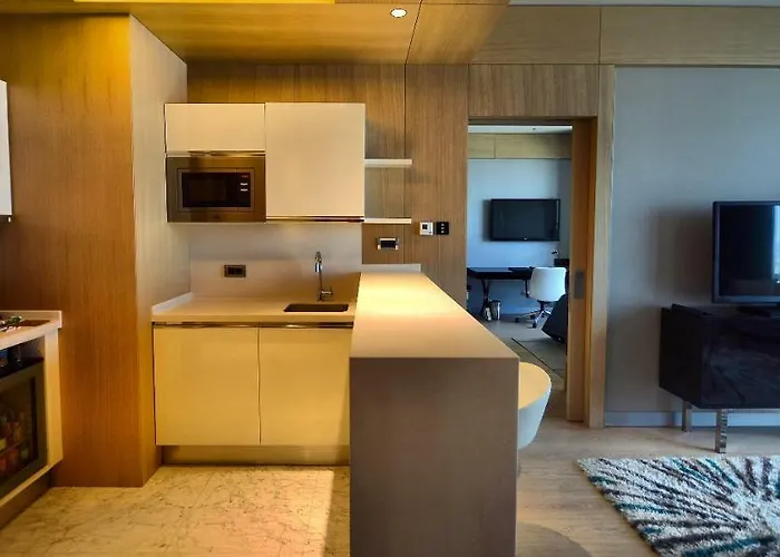 ويندهام جراند إسطنبول ليفينت فندق 5*